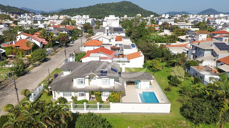 Linda Casa Piscina Jurere Florianópolis