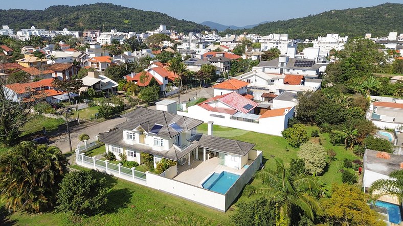 Linda Casa Piscina Jurere Florianópolis